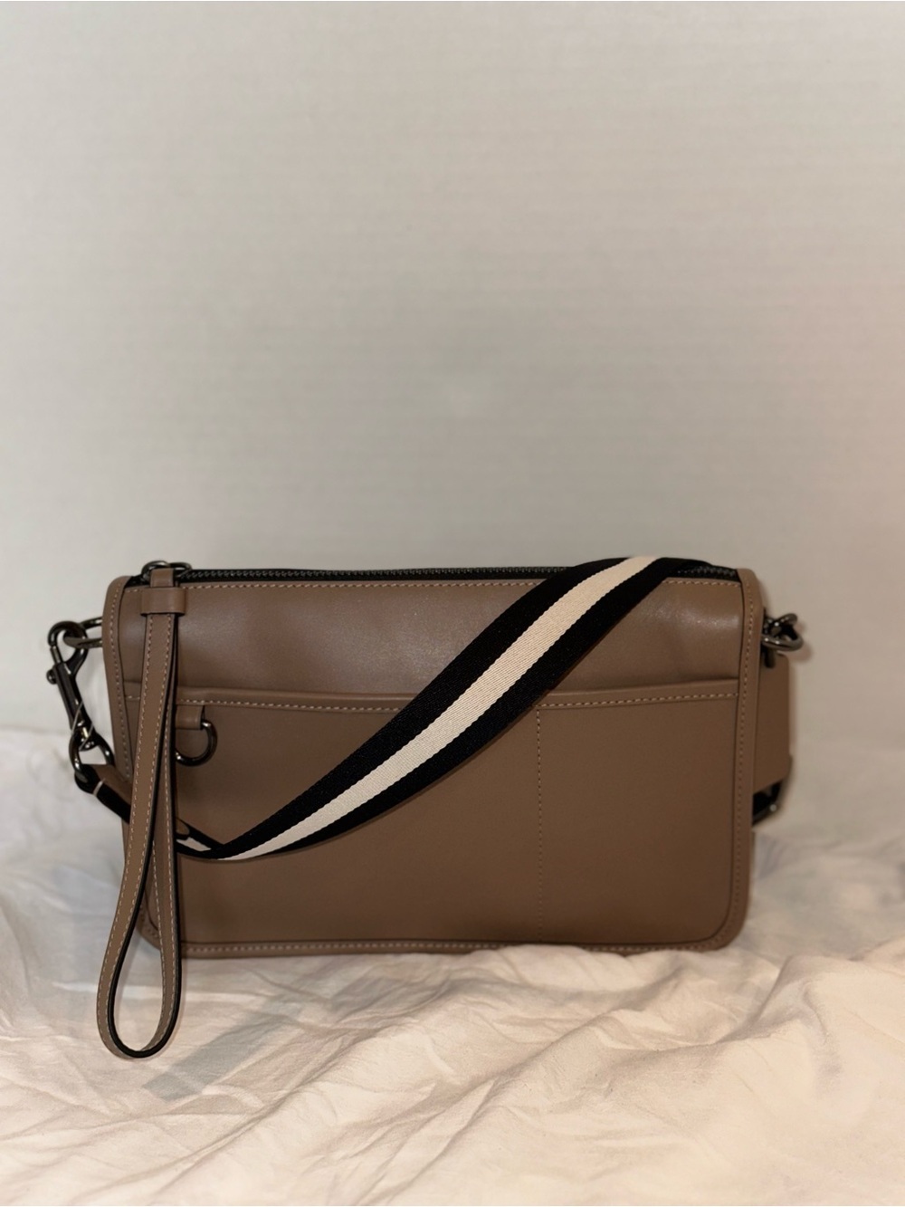 Coach Heritage Convertible Crossbody Bag🟫 - Picture 3 of 7